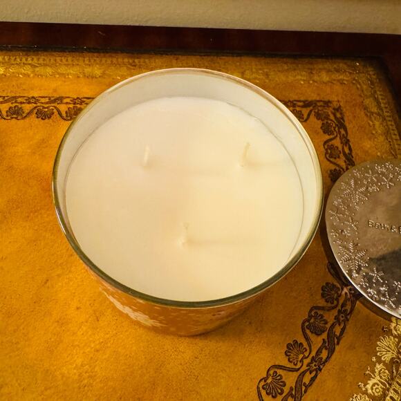 Bath & Body Works Large 3 Wick Candle Champagne Toast Sparkling Berries NEW - Picture 3 of 5